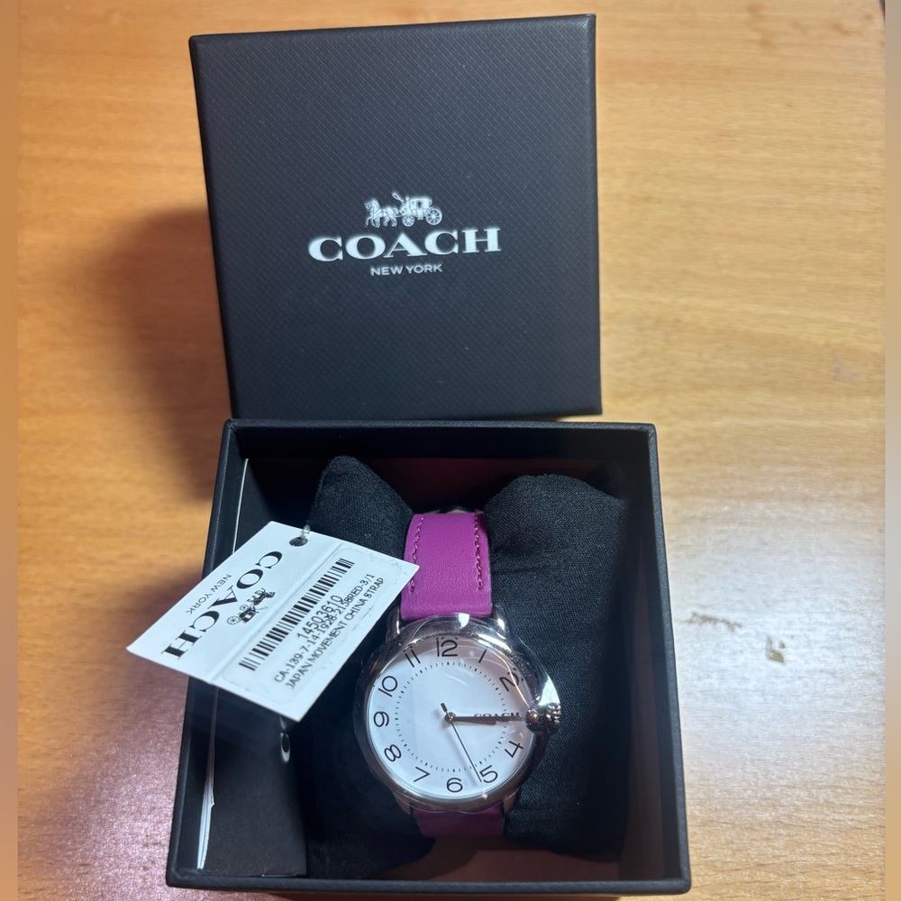 Authentic Coach Pink Leather Strap Watch ****Needs a new Battery